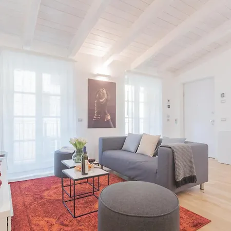 Palazzo Tatti By Rent Apartment Como