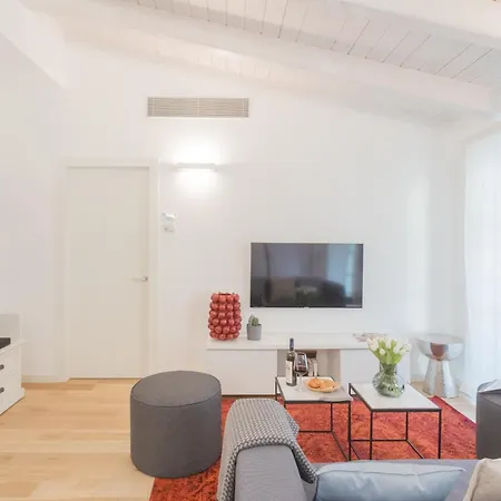 Palazzo Tatti By Rent * Como