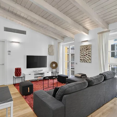 Palazzo Tatti Apartment