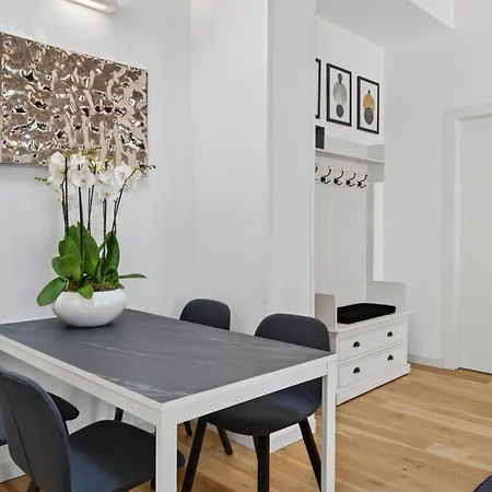 Palazzo Tatti Apartment Como
