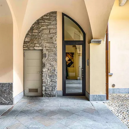 Palazzo Tatti * Como