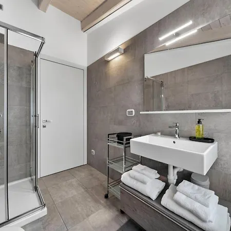 Palazzo Tatti Apartment *